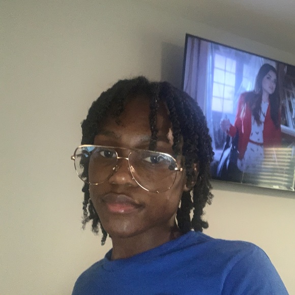 Meet your Posher, Aaliyah - Picture 1 of 1